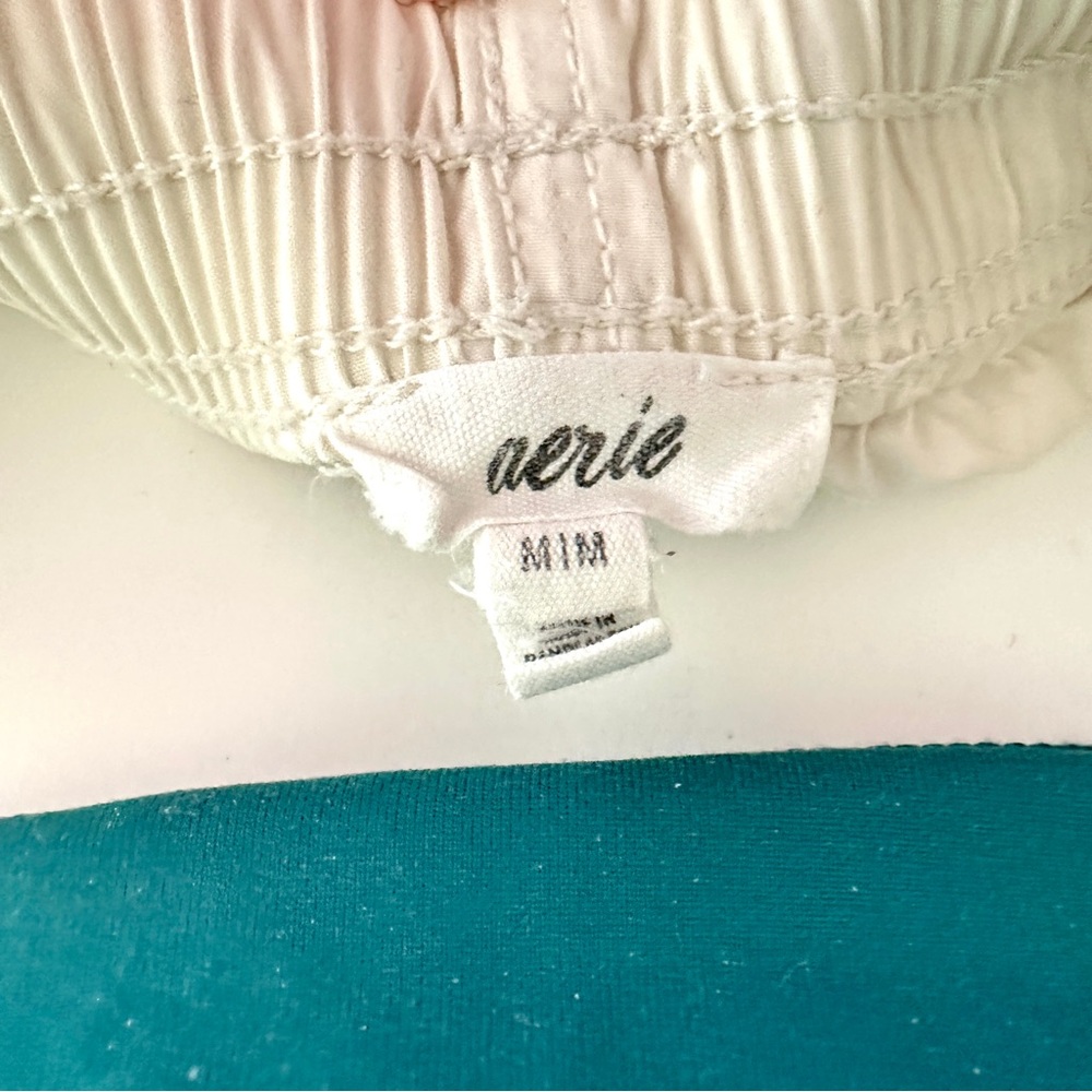 Aerie Cream Cargo Pants (M) - Picture 6 of 6